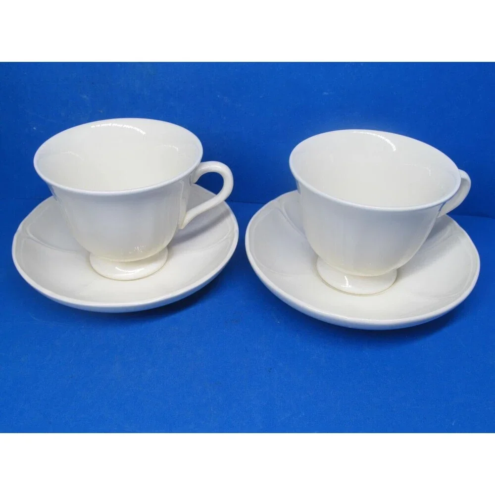 Wedgwood Of Etruria And Barlaston Queens Shape Set Of 2 Cups With Saucers VGC